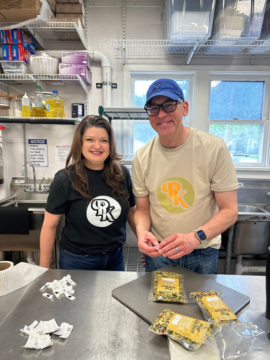 Edwardsville Dog Loving Couple Turns Personal Pet Health Journey into Pup Kitchen, a Fresh Pet Food Business.